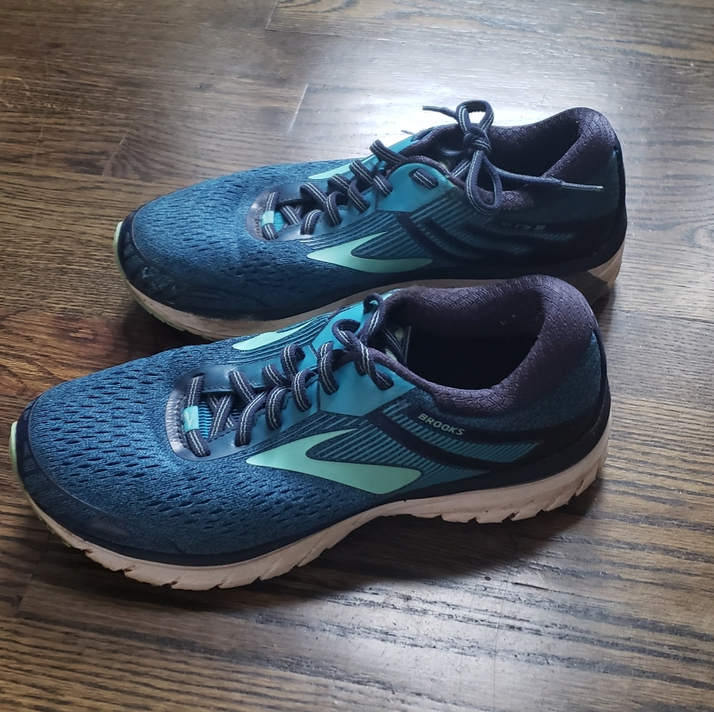 Brooks GTS 18